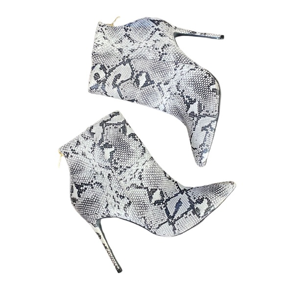Wild Diva Pointed Toe Print Ankle Boot Stilettos Size 8 - Picture 1 of 8